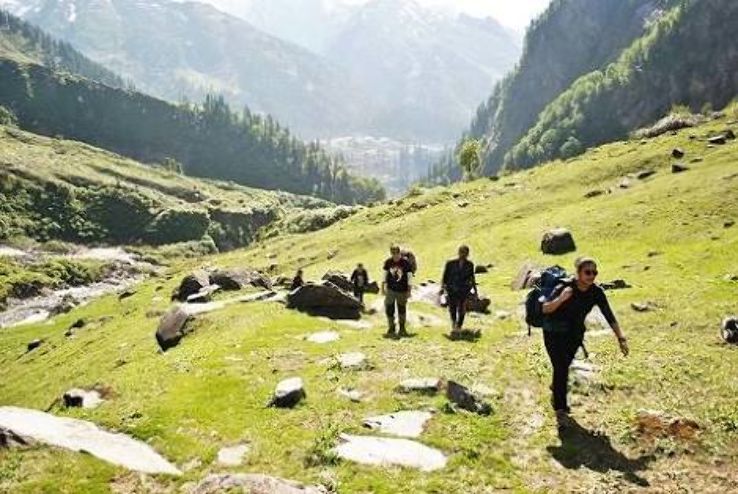 Beas Kund Trip Packages